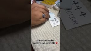 Leia mais sobre o artigo Claim the message #tarot #futureguide #fortune #ytshorts #fortunetelling #love #future#youtubeshorts