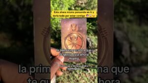 Leia mais sobre o artigo Esta pensando en ti y daría todo por estar contigo 🔮😱😍 #tarot #lecturacartas #amor #abundancia