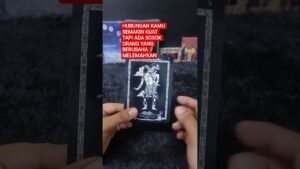 Leia mais sobre o artigo HUBUNGAN KAMU SEMAKIN KUAT TAPI ADA SOSOK ORANG YANG BERUSAHA MELEMAHKAN #tarot #tarotreading
