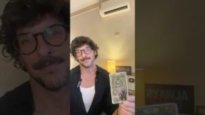 Leia mais sobre o artigo MENSAGEM DO TAROT PARA SUA VIDA ! #tarot #tiragemdecartasparacadasigno #tarosignos