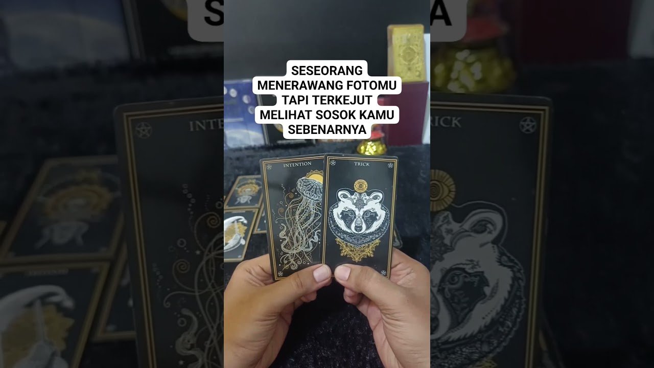No momento, você está visualizando SESEORANG MENERAWANG FOTOMU TAPI TERKEJUT MELIHAT SOSOK KAMU SEBENARNYA #tarot #tarotreading