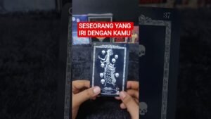 Leia mais sobre o artigo SESEORANG YANG IRI DENGAN KAMU #tarot #tarotreading