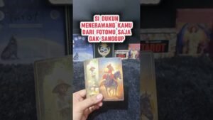 Leia mais sobre o artigo SI DUKUN MENERAWANG KAMU DARI FOTOMU SAJA GAK SANGGUP #tarot #generalreading