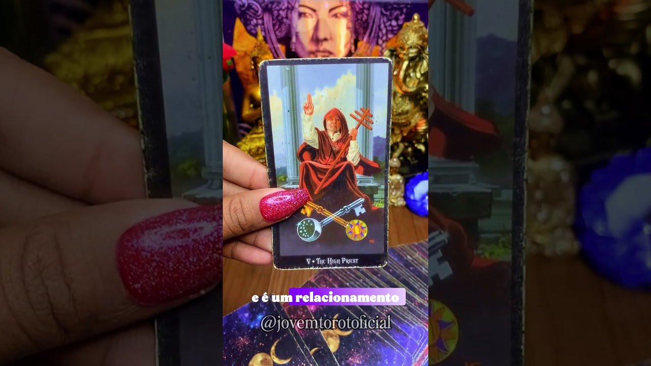 No momento, você está visualizando 🔮❤️Tem uma pessoa pensando muito em voce Tarot – #tarot #tarô #shorts