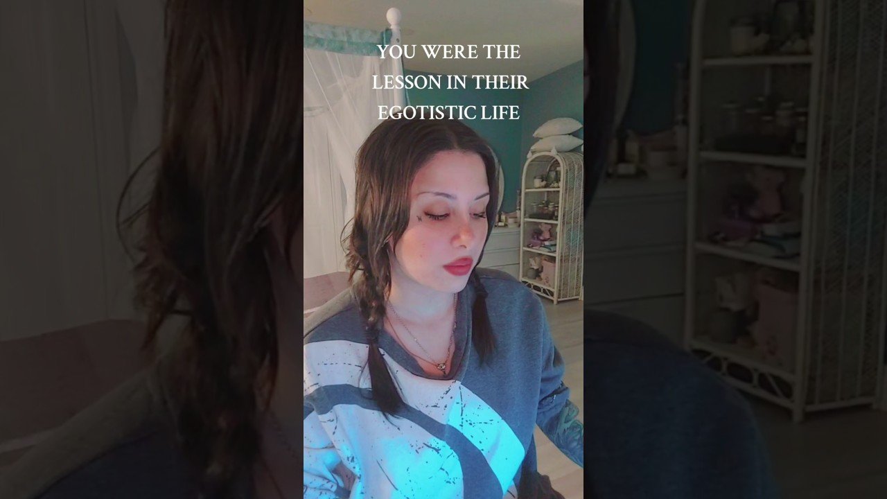 No momento, você está visualizando YOU WERE THE LESSON IN THEIR LIFE #tarot #twinflame