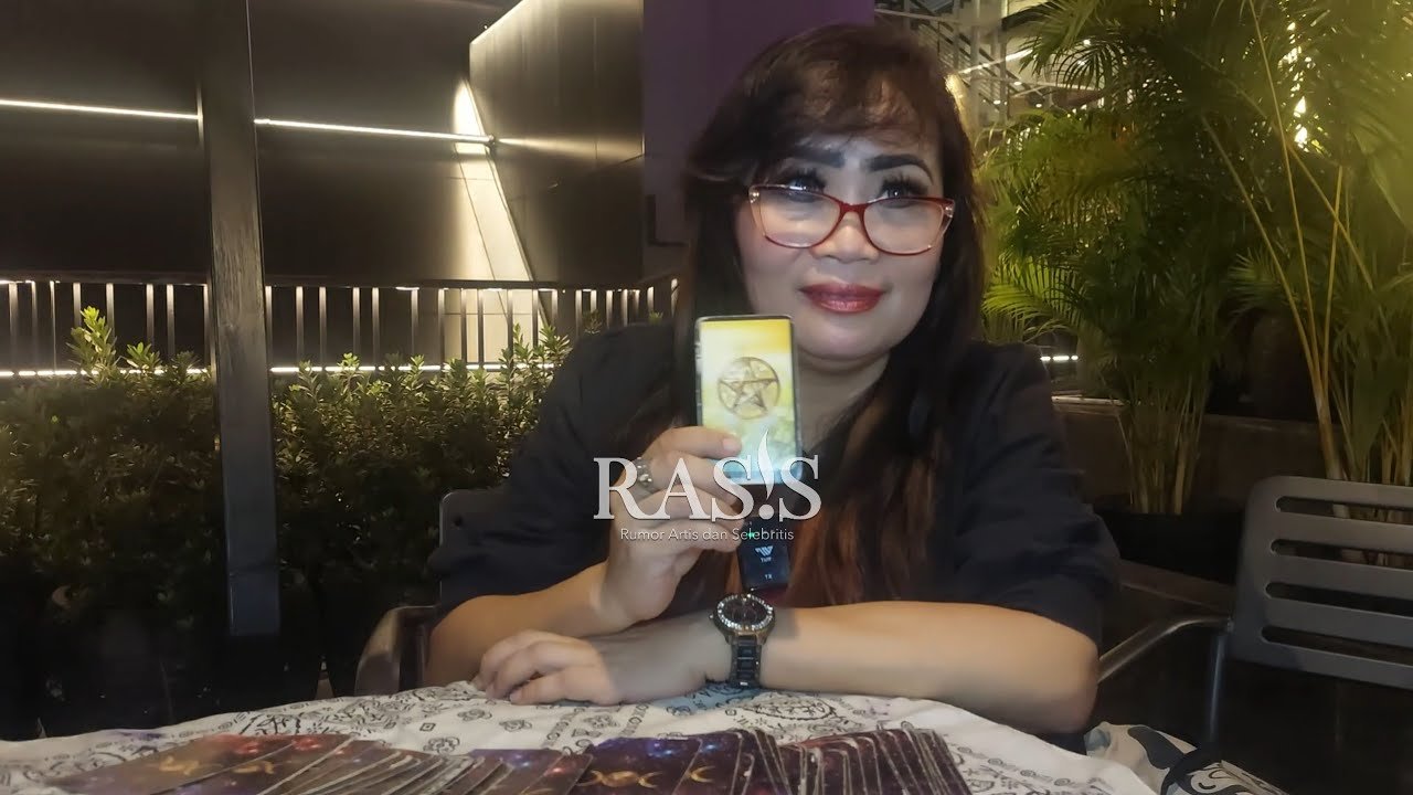 No momento, você está visualizando AHLI TAROT BUNDA EL PREDIKSI NIKITA MIRZANI DIPERSIDANGAN DAN RG MENGHADAPI NIKITA MIRZANI