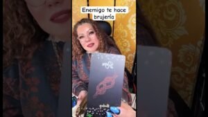 Leia mais sobre o artigo Enemigo te hace brujería para que no sepas la verdad 🔮 #tarot #lecturacartas #energía #tarotreading