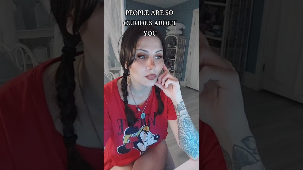 No momento, você está visualizando PEOPLE ARE SO CURIOUS ABOUT YOU #tarot ##chosenones