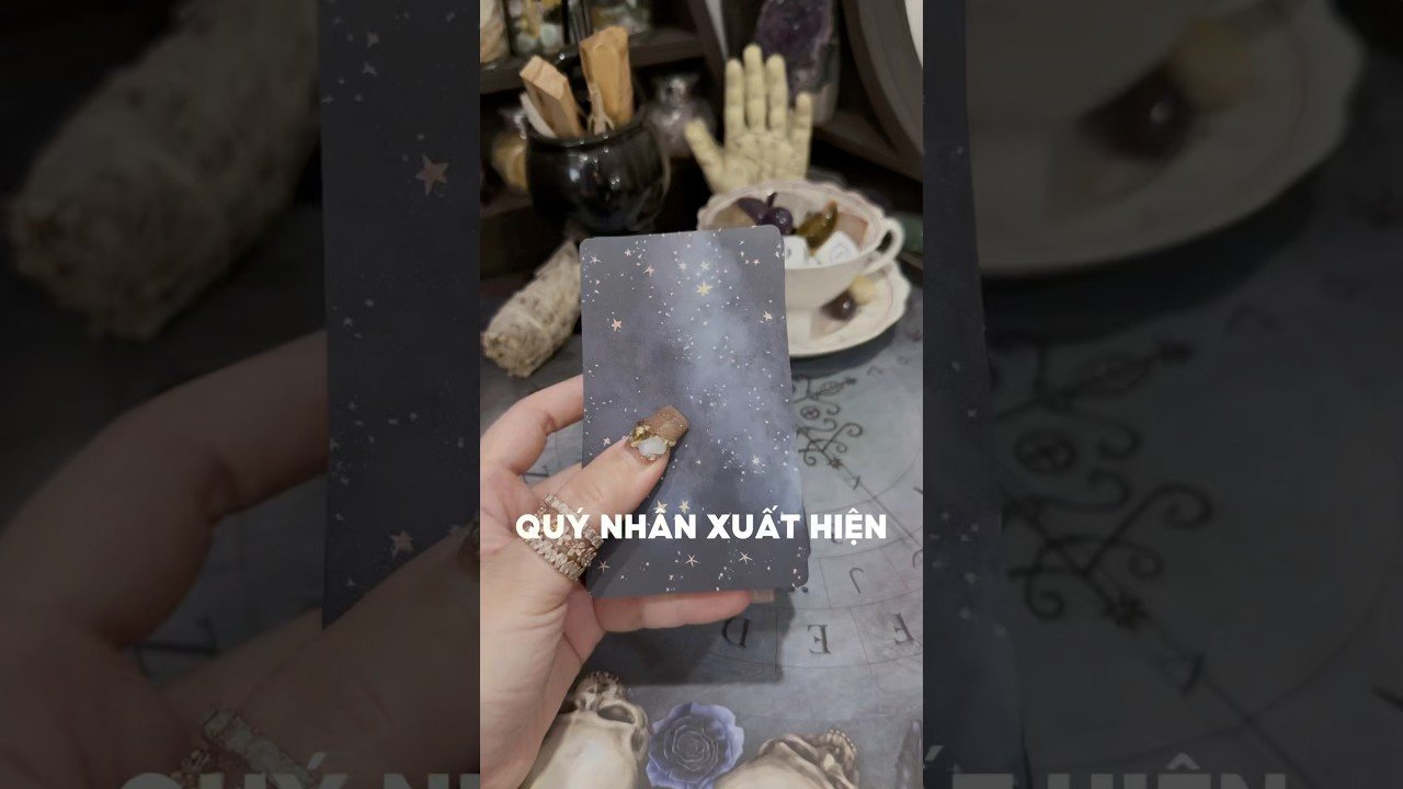 No momento, você está visualizando Quý nhân xuất hiện #tarot #duongtarot #tarotreels #tarotvietnam #tarotonline #tinhyeu