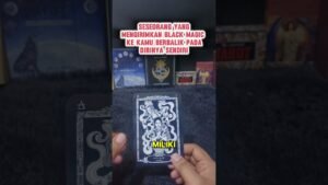 Leia mais sobre o artigo SESEORANG YANG MENGIRIMKAN BLACK MAGIC KE KAMU BERBALIK PADA DIRINYA SENDIRI #tarot #tarotreading