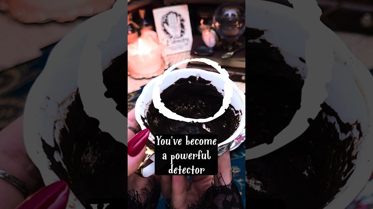 No momento, você está visualizando You are becoming dangerous and fearless 💜 Full reading on YouTube #tarot #coffeereading