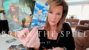 Leia mais sobre o artigo Your Daily Tarot Reading : Breaking The Spell | Spiritual Path Guidance