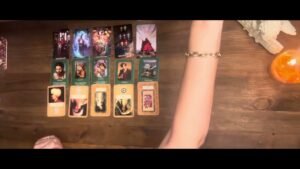 Leia mais sobre o artigo Aklındaki kişi  sana yaptığı hataları telafi edebilecek mi?#tarot #enerji #expartner #tarotreading