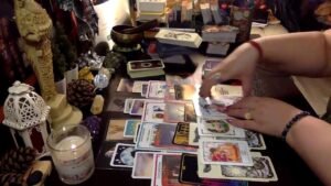 Leia mais sobre o artigo AKLINDAKİNE SORULAR SORUYORUM! HADİ BAKALIM NE DİYECEK!