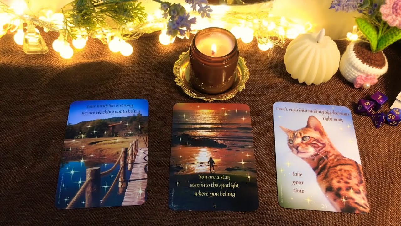 No momento, você está visualizando CHỌN 1 TỤ BÀI TAROT: THÔNG ĐIỆP TỪ VŨ TRỤ