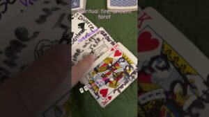 Leia mais sobre o artigo LIBRA PICK A PILE TAROT READING!