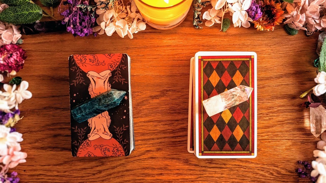 No momento, você está visualizando 🌺PIENSA EN ALGUIEN y TE DIGO SU ÚLTIMO PENSAMIENTO SOBRE TI 🤯♥️ Tarot Interactivo Amor ✨🌠