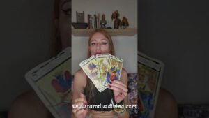 Leia mais sobre o artigo Tarot del amor: Quiere volver, pero no sabe cómo acercarse.