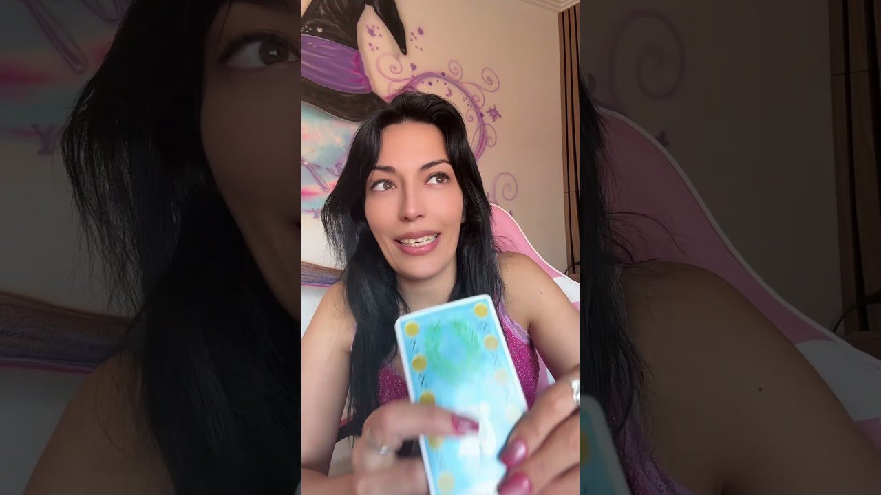 No momento, você está visualizando #tarot #saraalmatarot #amor