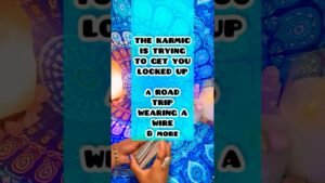 Leia mais sobre o artigo THE KARMIC IS TRYING TO GET YOU LOCKED UP, A ROAD TRIP, WEARING A WIRE &more #tarot #shorts #karmic