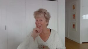 Leia mais sobre o artigo Time for a felon health update (Trippin Waite Tarot)