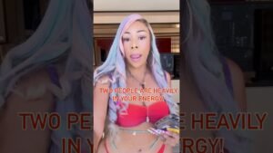 Leia mais sobre o artigo TWO PEOPLE ARE HEAVILY IN YOUR ENERGY #Tarot #Reading #Love #Collective