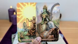 Leia mais sobre o artigo LIBRA “This person sees a future with you!” Tarot Love Reading