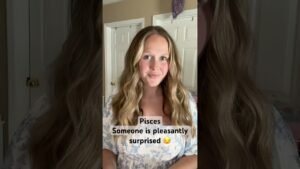 Leia mais sobre o artigo Pisces – Someone is pleasantly surprised 😏 #PiscesTarot #SweetSoulTarot