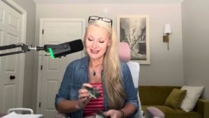 Leia mais sobre o artigo Playing game withholding truth backfired #tarot #spirituality #Astrodipity #game #withholding #truth