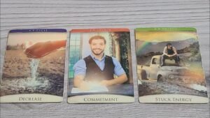 Leia mais sobre o artigo Przekaz na teraz… – wybierz karte #tarot