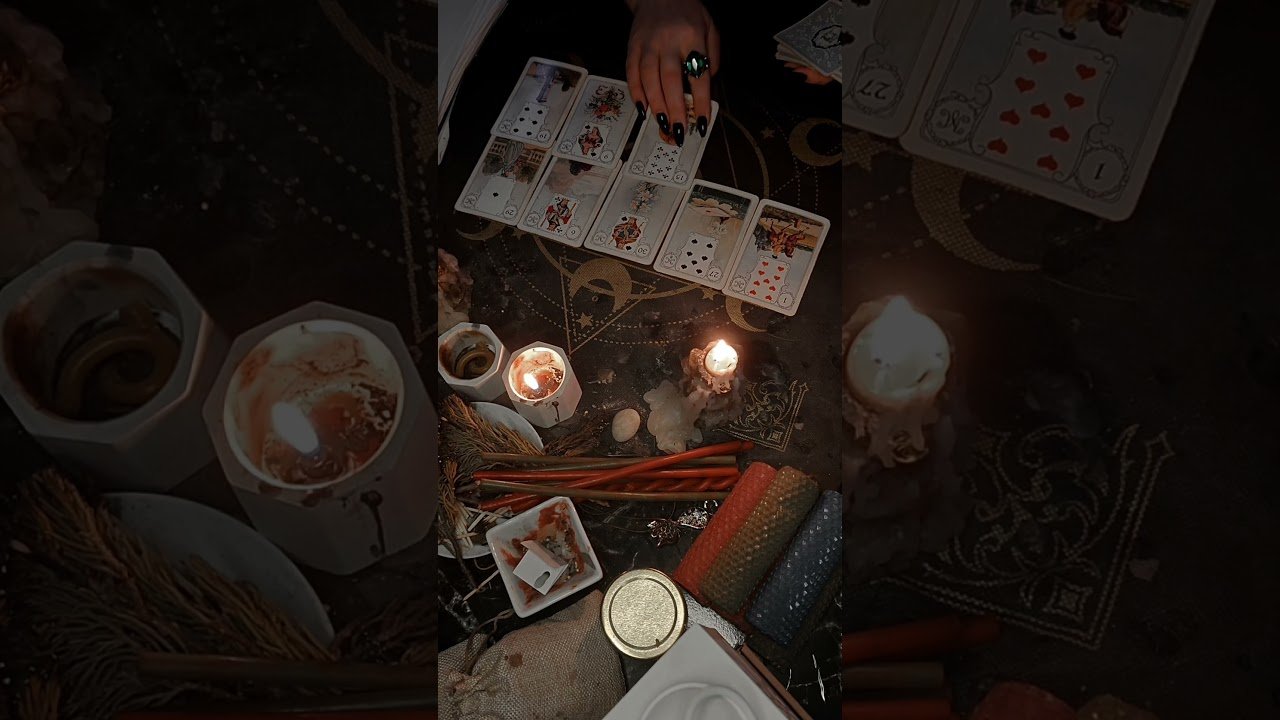 No momento, você está visualizando Что он от вас скрывает? #таро #tarot #гадание #раскладтаро #гаданиеонлайн #гаданиеонлайн