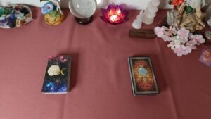 Leia mais sobre o artigo 📵💘 SIN COMUNICACIÓN… ¿QUÉ SIENTE Y QUÉ HARÁ? 🔮✨Tarot interactivo amor