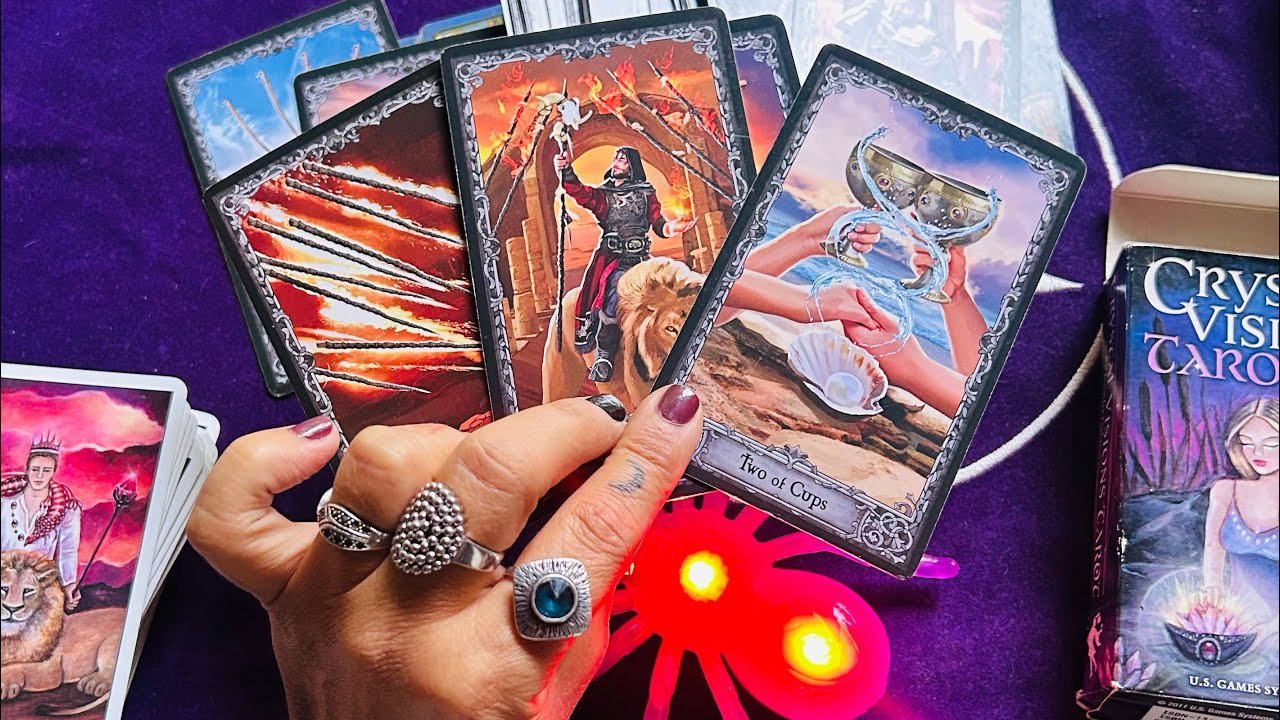 No momento, você está visualizando Jak ta osoba Cię teraz widzi? 💫 a Ty tę osobę 😉 NIEDZIELNA HERBATKA 🔮 #tarot #czytanietarota