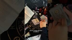 Leia mais sobre o artigo Kto jest Ci przeznaczony?#tarot #magia #czytanietarota #eternaltarot #tarotreading #milosc