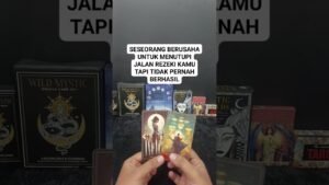 Leia mais sobre o artigo SESEORANG BERUSAHA MENUTUPI JALAN REZEKI KAMU #tarot #tarotreading