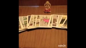 Leia mais sobre o artigo UNBOXING MY TAROT CARDS #tarot #tarotreading #trending