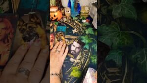 Leia mais sobre o artigo ЛИШЕНА РАДОСТИ#shorts #таро #гадание #онлайгадание