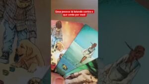 Leia mais sobre o artigo Alguém lutando contra o que sente #tarot #tarotdehoje #oracle #sentimientos #amor #espiritualidade