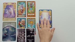 Leia mais sobre o artigo Şu Anda Seninle İlgili En Gerçek Hisleri Tarot