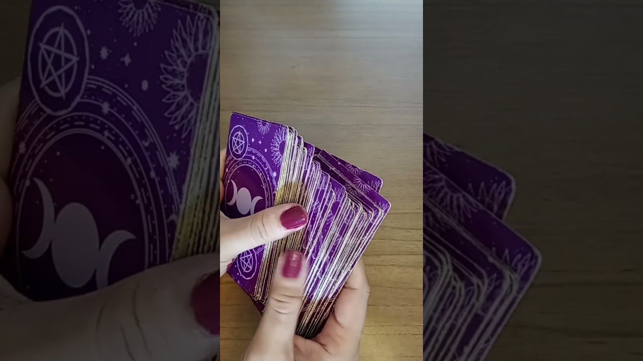 No momento, você está visualizando Fofoca de tarô #fofoca #tarotfofoqueiro #tarot #baralho #tarologa #oracle #baralho