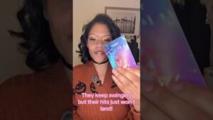 Leia mais sobre o artigo It’s like a dream fight. #spirituality #tarot #asmr #tarotreading #chosenones #fortunetelling