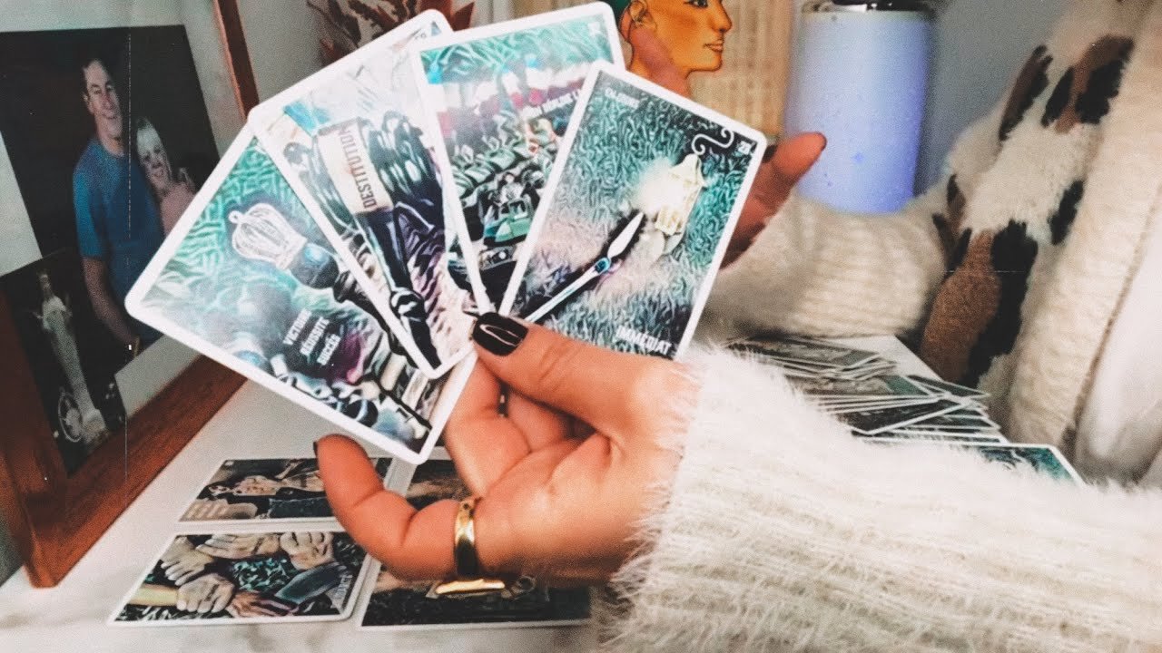 No momento, você está visualizando Le départ est imminent🔮Le 1er Sinistre va Tomber😱L’armée sera utilisée #tarot #actualités