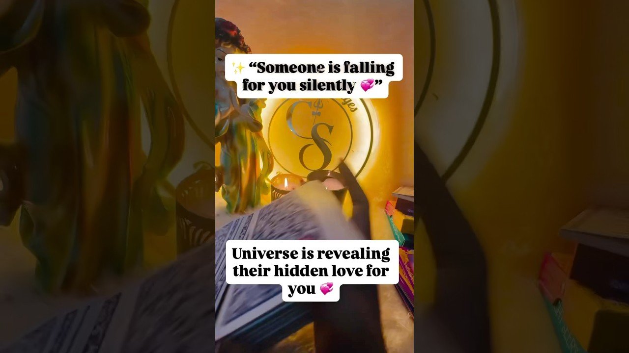 No momento, você está visualizando Someone is silently falling in love with you 💞 #tarot #viralshorts