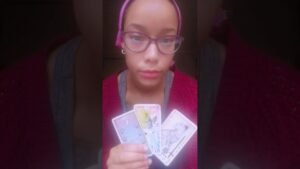 Leia mais sobre o artigo URGENT MESSAGE!! YOUR LOVE LIFE THIS SUPER MOON! ❤️ | Angel Message | Tarot Reading