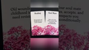 Leia mais sobre o artigo what is coming for you Tarot card reading #tarot #tarotreading #shorts