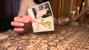 Leia mais sobre o artigo ,,Cartea Diavolului” care a ajuns să te iubească profund oricât s-a opus !ACUM SE SCHIMBA JOCUL …