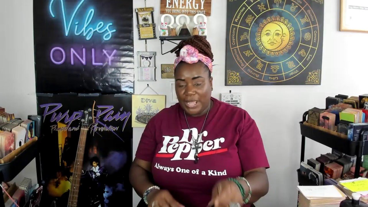 No momento, você está visualizando Erika Kirk JD Vance & Usha Vance Tarot Reading