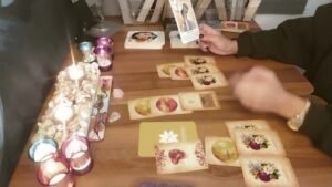 Leia mais sobre o artigo İlişkimin kısır döngüye girme sebebi ne? #tarot