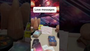 Leia mais sobre o artigo Person 🧍 love messages #tarot #channeledmessages #trending