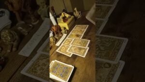 Leia mais sobre o artigo Previsões para todos os Signos no Tarot para o dia 11 de Novembro de 2025.#tarot
